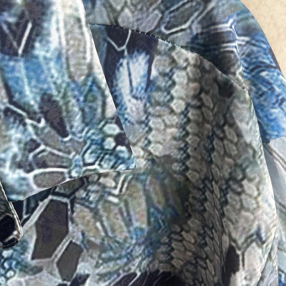 Party Shirt - Picture 5 of 8